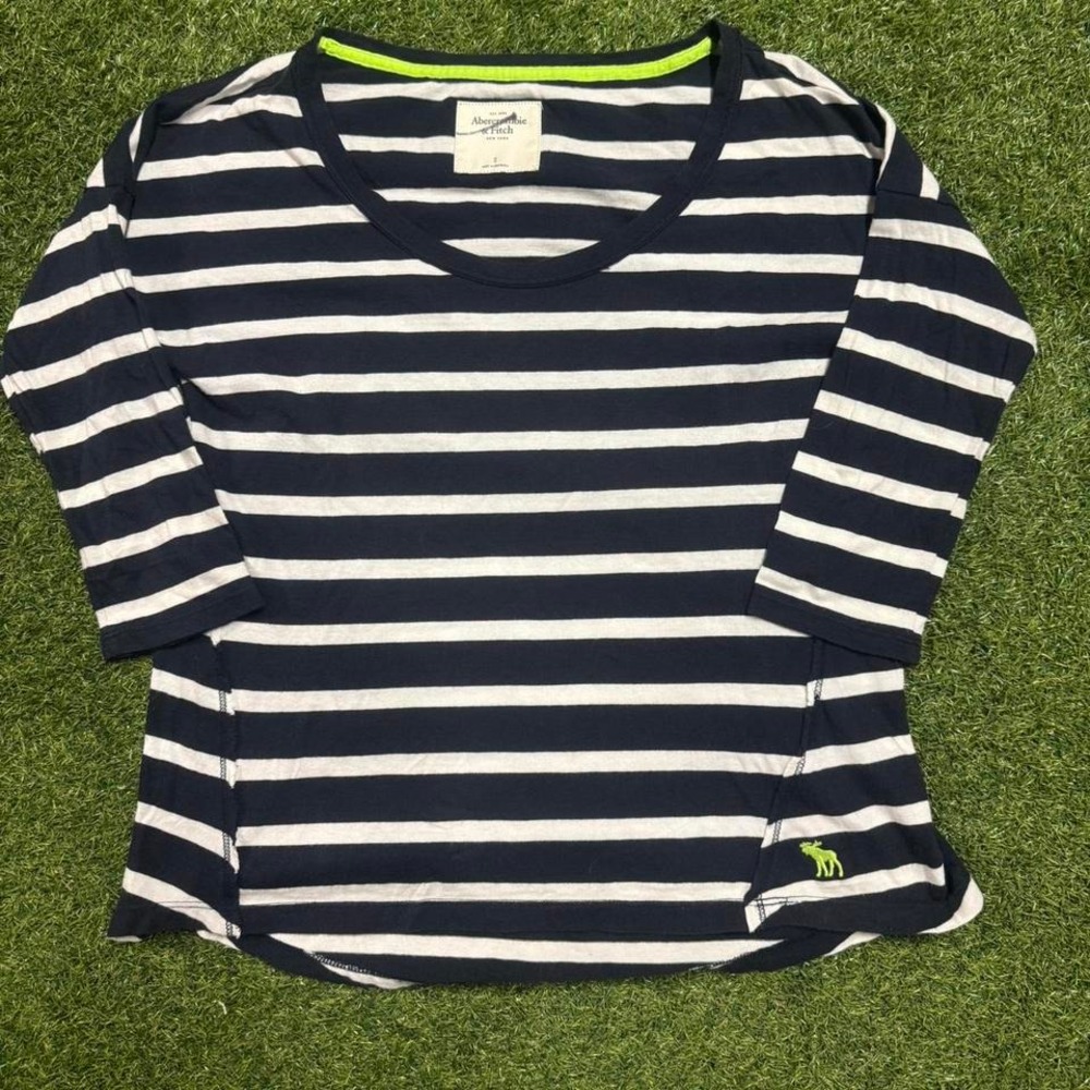 Abercrombie & Fitch‎ Striped Tee (Women's Small)
